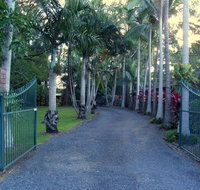 Emerald Tropical Palms B  B - Hotel WA