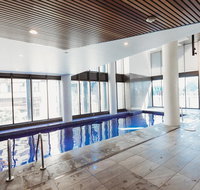 Entire Apartment-South Bank Luxe-Mater Hospital-Heated Pool-Netflix-WIFI-Gabba - Hotel WA