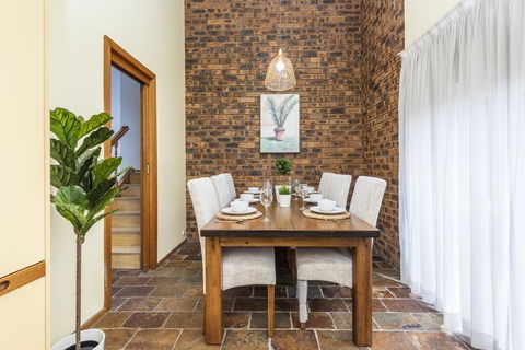 Epping 3BR 3BA Fast Wifi Easy Parking House - Hotel WA 3