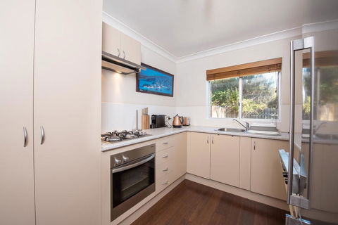 Erulisse-Spacious Townhouse With Magical Lake Views - Hotel WA 3