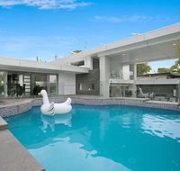 Essence of Broadbeach - Hotel WA