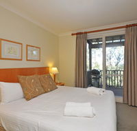 Executive 1 bedroom Spa Villa located within Cypress Lakes Resort - Hotel WA