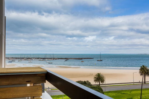 Exquisite 2 Bed Apartment With Beach & City Views - Hotel WA 1