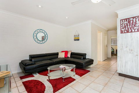 Fiesta Palms 6 - Central Byron Bay - Hotel WA 1