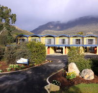 Five Clematis Views - Hotel WA