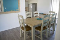 Book Lightning Ridge Accommodation Vacations Hotel WA Hotel WA
