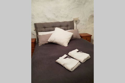 Fossickers Den Dugout Accommodation - Hotel WA 0