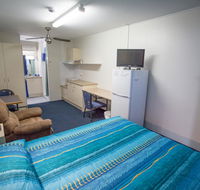 Fourth Ave Motor Inn - Hotel WA
