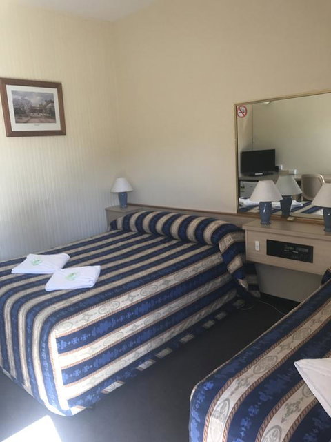 Gateway Motor Inn - Hotel WA 2