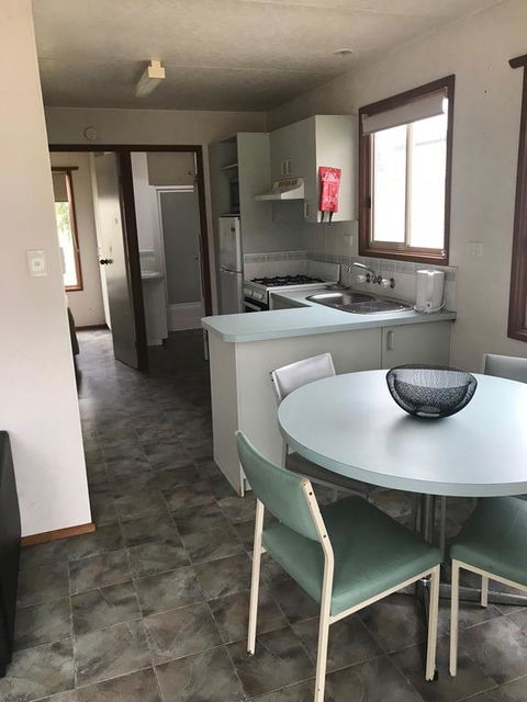 Geelong Surfcoast Hwy Holiday Park - Hotel WA 3