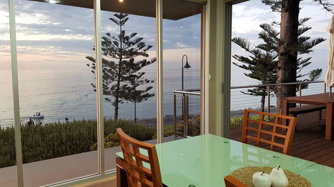 Glenelg Absolute Beachfront - One Of Only Two Homes - Hotel WA 2