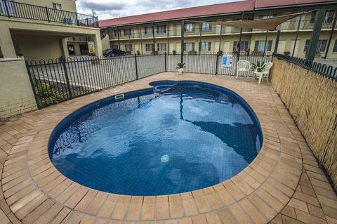 Golden Guitar Motor Inn - Hotel WA 3