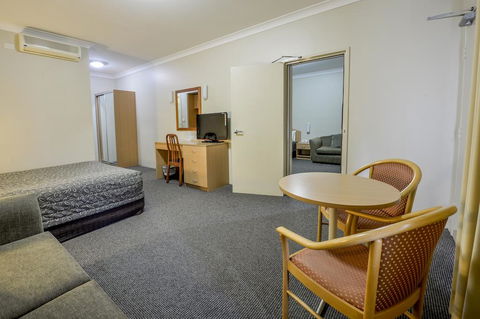 Golden Guitar Motor Inn - Hotel WA 0