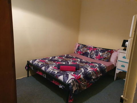 Golden Mt Rest Off Pepperina Lane - Hotel WA 3