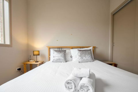 Gorgeous 4BR Home In Point Cook - Hotel WA 2