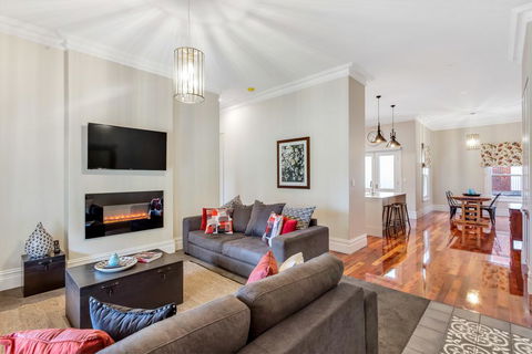 Grandview Accommodation - The Flaxley Apartments - Hotel WA 3