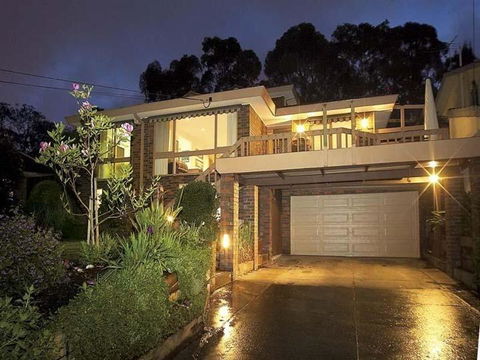 Great Views/Location 5 Bedrooms In Glen Waverley - Hotel WA 0
