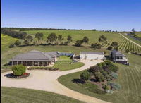 Book Bannockburn Accommodation Vacations Hotel WA Hotel WA