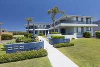 Book Forster Accommodation Vacations Hotel WA Hotel WA