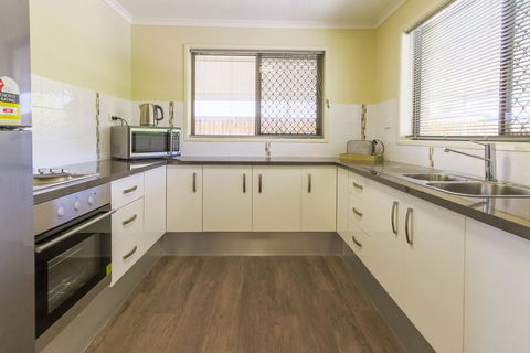 Hibiscus Holiday Home - Hotel WA 1