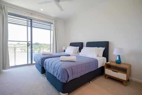 HomePlus - Lakeview Morden Townhouse - Hotel WA 2