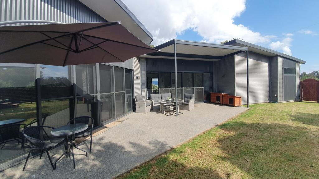 Mudgegonga VIC Hotel WA