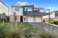 Book Torquay Accommodation Vacations Hotel WA Hotel WA