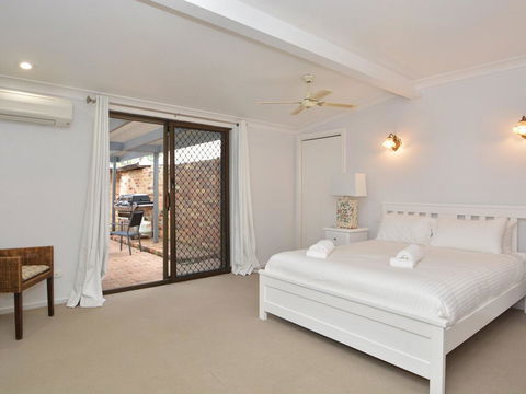 Just Listed Blaxlands Homestead - The Very Best Location In The Valley, Walk To Everything - Hotel WA 1