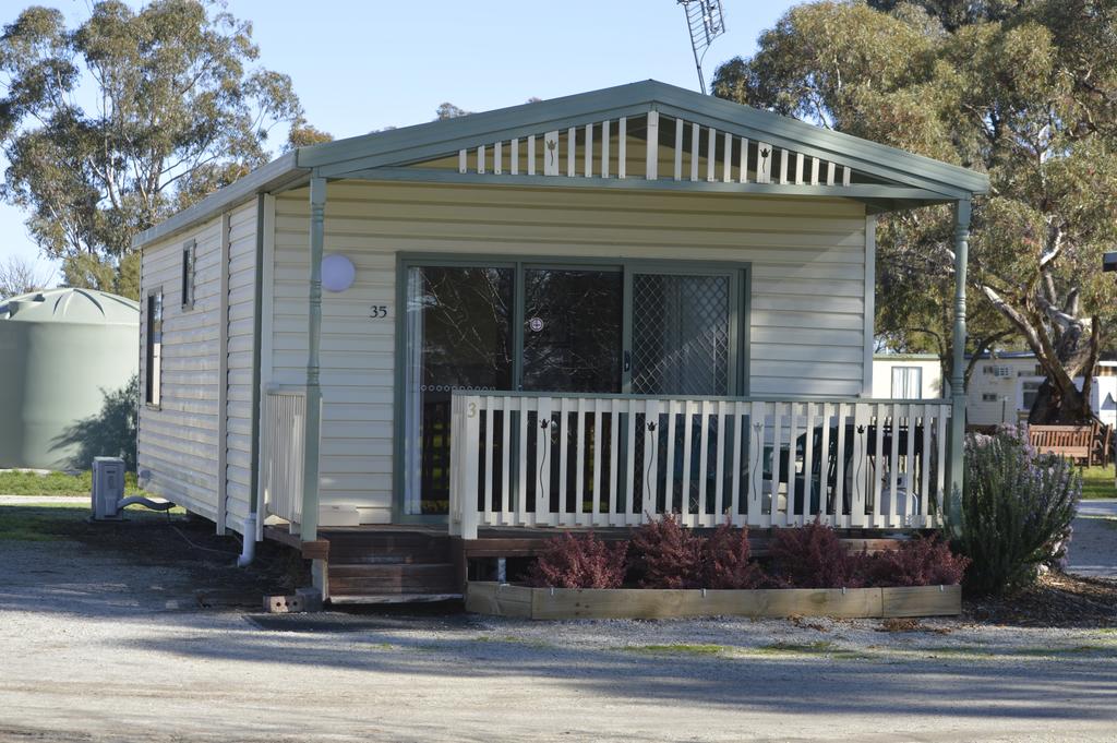 Normanville VIC Hotel WA