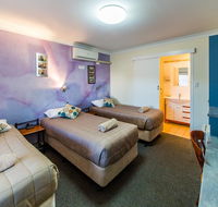 Kingaroy Country Motel - Hotel WA