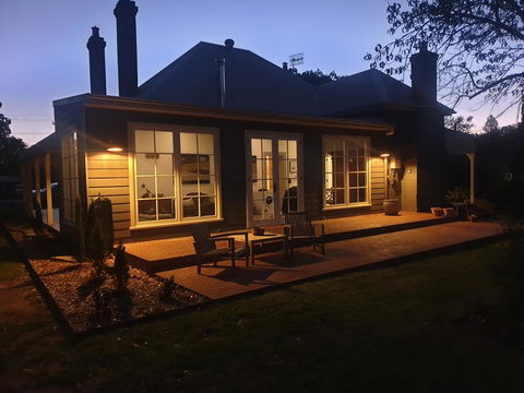Kings Cottage Uralla - Hotel WA 1