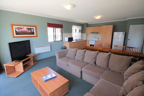 Kirwan Apartment 18 - Large Jindabyne Apartment - Hotel WA 3