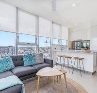 KOZYGURU NEWSTEAD DESIGNER 2 BED APT FREE PARKING POOL  GYM QNE088 - Hotel WA