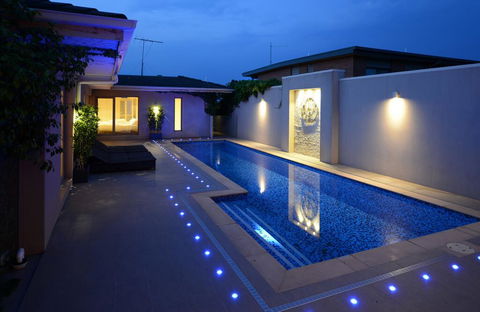 Kraimorie Large Family Beach House With Pool, Superb Water Views, Pool, And Games Room - Hotel WA 0
