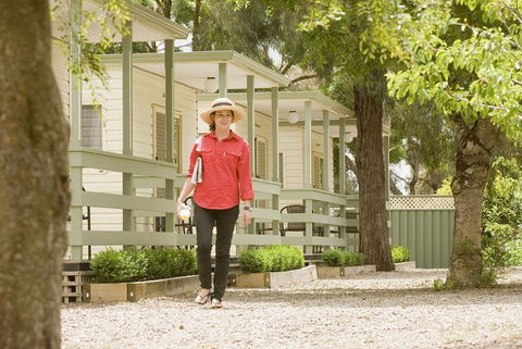 Lake Hamilton Motor Village And Caravan Park - Hotel WA 0