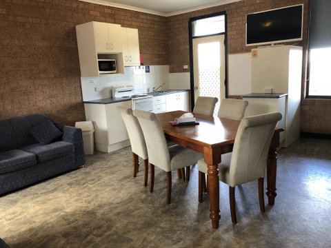 Lake Talbot Tourist Park - Hotel WA 3