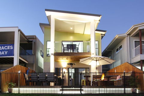 Lakeside Deck House - Hotel WA 3