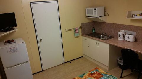 Leichhardt Accommodation - Hotel WA 1