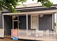 Book Casterton Accommodation Vacations Hotel WA Hotel WA