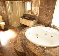 Luxuary self-contained living with Spa. - Hotel WA