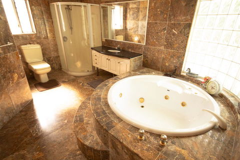 Luxuary Self-contained Living With Spa. - Hotel WA 0
