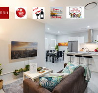 LUXURY HOUSE 10 MIN FROM BEACH WIFINETFLIX SLEEP 9 - Hotel WA
