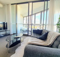 Luxury Level 2-bed 2-bath City View Apt in Olympic Park - Hotel WA