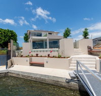 Luxury Waterfront Family Entertainer on Dolphin - Hotel WA