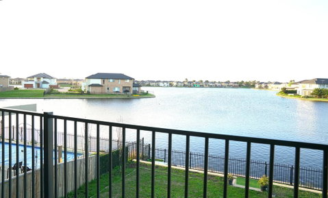 Luxury Waterfront Villa In Sanctuary Lakes - Hotel WA 2