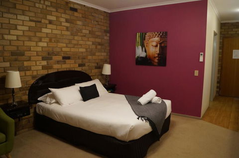Magdala Motor Lodge & Lakeside Restaurant - Hotel WA 2