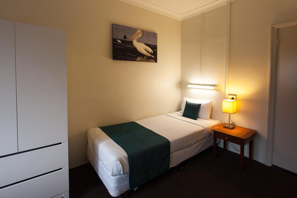 Manly QLD Hotel WA