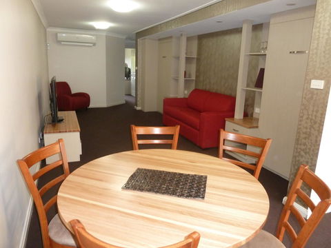 McNevins Tamworth Motel - Hotel WA 2