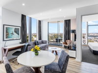 Meriton Suites Mascot Central