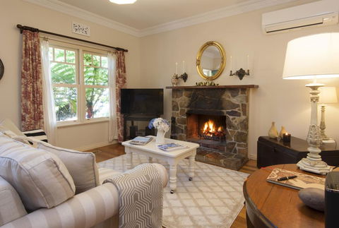 Merrow Cottages - Gatehouse - Hotel WA 3
